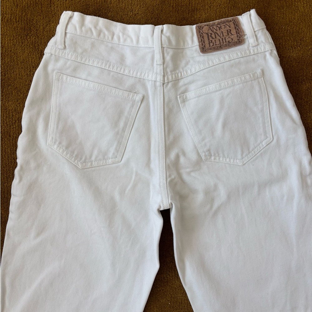 Canyon River Blues White Jeans